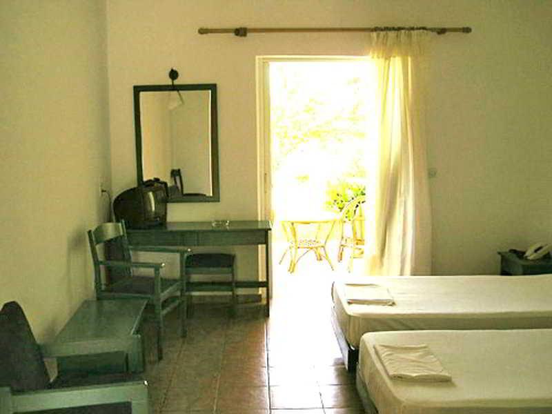 Three Stars Hotel โมไรตีกา ภายนอก รูปภาพ